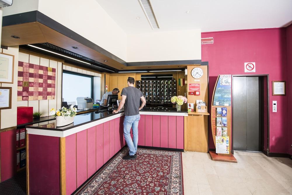Hotel Fortuna Ancona Esterno foto
